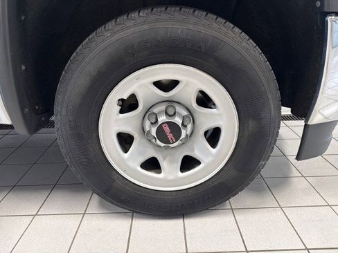 Used 2018 GMC Sierra 1500 2WD Regular Cab image 11