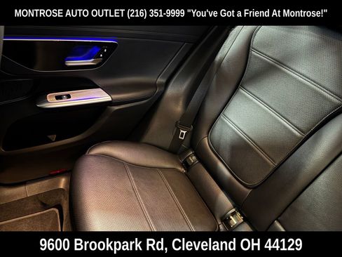 Used 2023 Mercedes-Benz GLC 300 4MATIC image 29