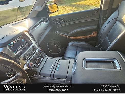 Used 2019 Chevrolet Suburban Premier image 33