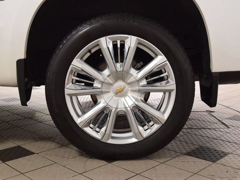 Used 2024 Chevrolet Silverado 1500 High Country AWD/4WD image 29
