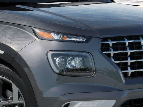 New 2026 Hyundai Venue SEL FWD image 9