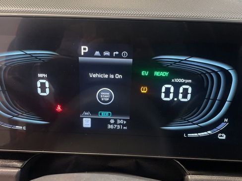 Used 2023 Kia Niro EX Touring image 43