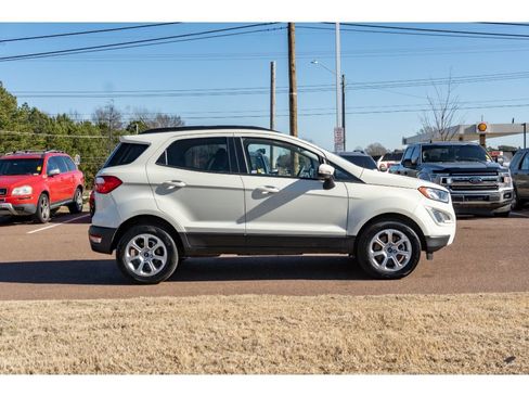 Used 2021 Ford EcoSport SE w/ SE Convenience Package image 4