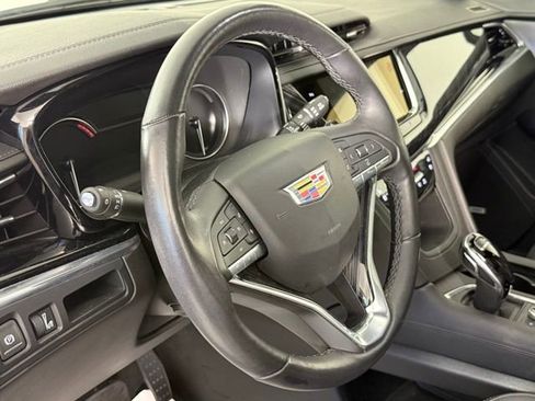 Certified 2025 Cadillac XT6 Premium Luxury image 15