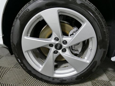 New 2025 Audi Q5 Premium Plus image 9