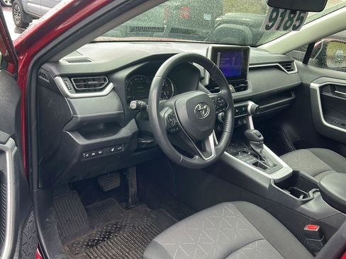 Used 2023 Toyota RAV4 XLE w/ Convenience Package image 7