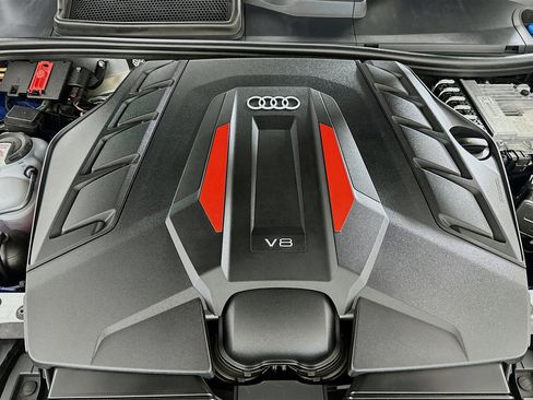 Used 2024 Audi SQ8 Premium Plus w/ S Sport Package image 31