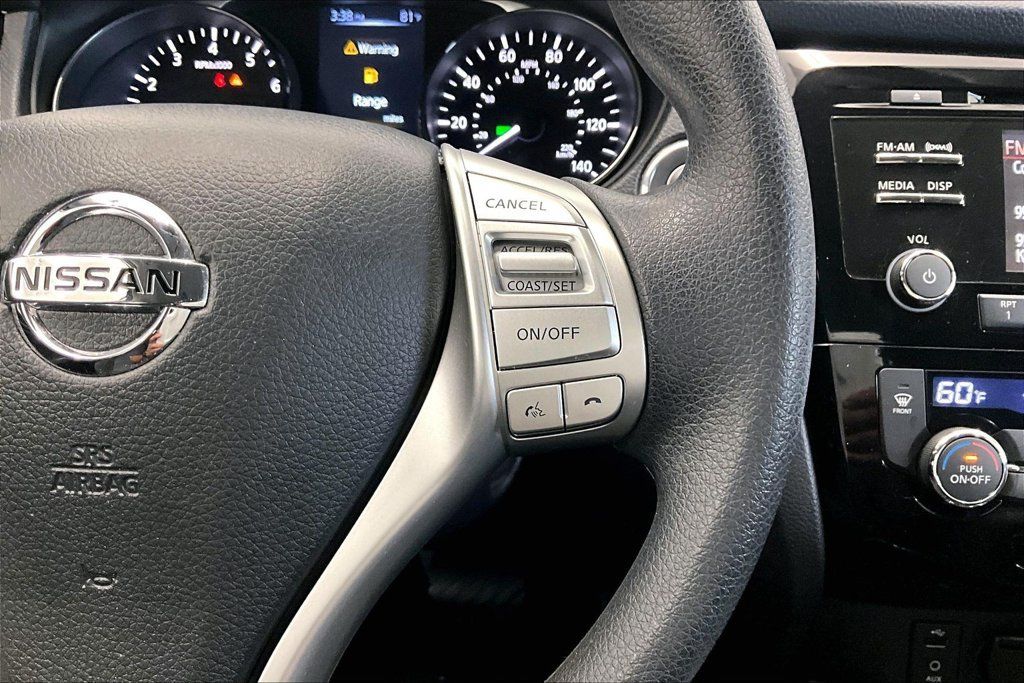 Used 2015 Nissan Rogue SV AWD/4WD image 20