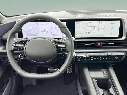 New 2025 Hyundai Ioniq 6 Limited image 17