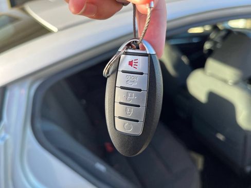 Used 2023 Nissan Altima 2.5 SV FWD image 21