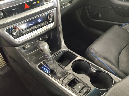 Used 2018 Hyundai Sonata Limited FWD image 26