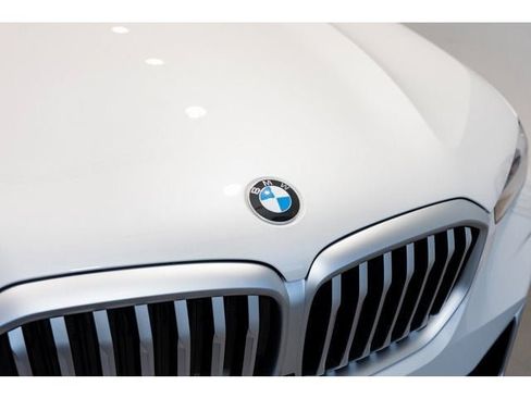 Used 2026 BMW X5 xDrive40i w/ Premium Package image 45