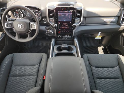 New 2026 RAM 1500 Big Horn AWD/4WD image 20