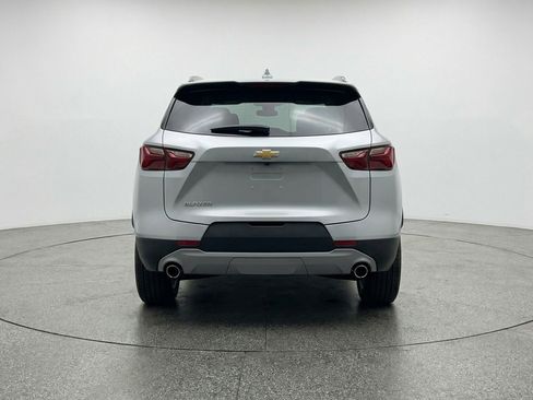 Used 2025 Chevrolet Blazer LT FWD image 7