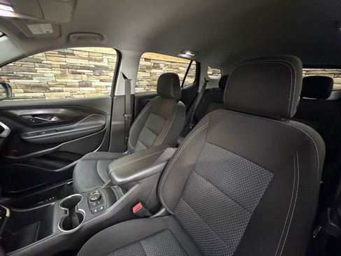 Used 2022 GMC Terrain SLE w/ Driver Convenience Package image 11