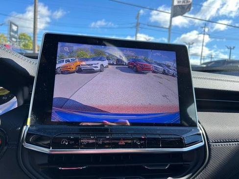 New 2026 Jeep Compass Limited image 18