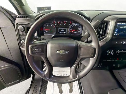 Used 2019 Chevrolet Silverado 1500 Custom Trail Boss w/ Custom Convenience Package AWD/4WD image 11