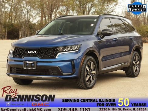 Used 2023 Kia Sorento S w/ Panoramic Sunroof Package image 3