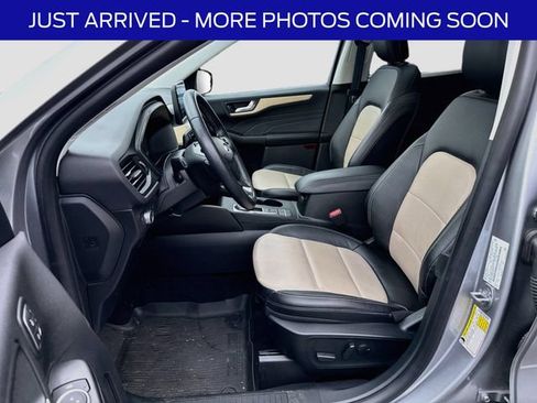 Certified 2022 Ford Escape Titanium w/ Titanium Elite Package AWD/4WD image 16