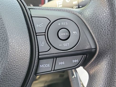 Used 2025 Toyota RAV4 LE FWD image 6
