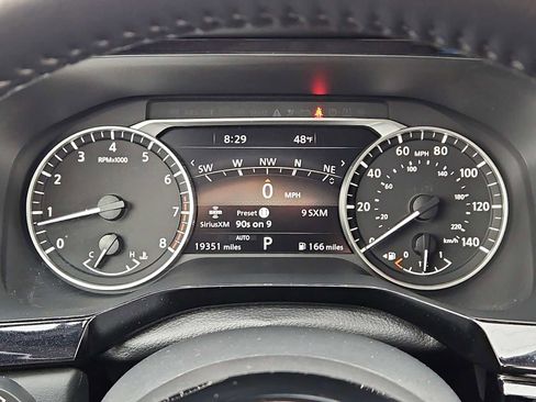 Used 2024 Nissan Pathfinder SL image 33