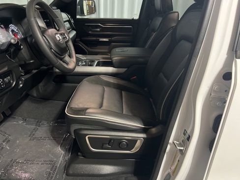 Used 2025 RAM 1500 Laramie image 9