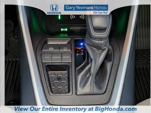 Used 2024 Toyota RAV4 XLE FWD image 22