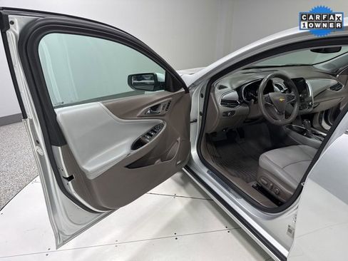 Used 2018 Chevrolet Malibu Premier image 7