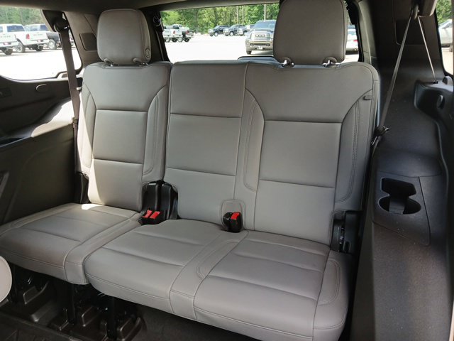 Used 2024 Chevrolet Tahoe Z71 w/ Luxury Package AWD/4WD image 13