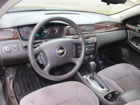 Used 2016 Chevrolet Impala LT image 14