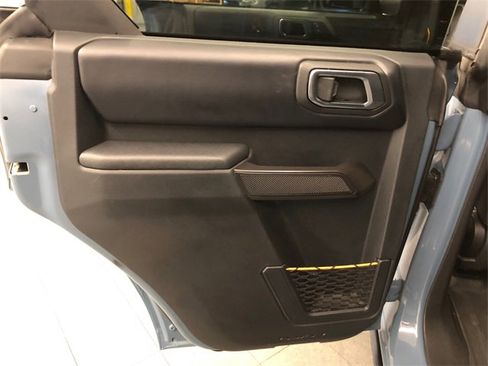 Used 2024 Ford Bronco Badlands image 28