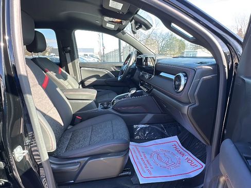 Used 2024 Chevrolet Colorado Z71 w/ Z71 Convenience Package 2 image 18