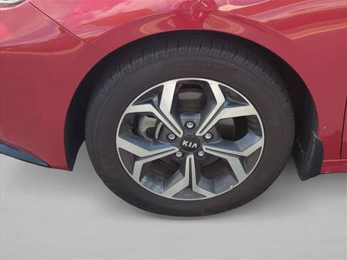 Used 2021 Kia Forte LXS FWD image 30