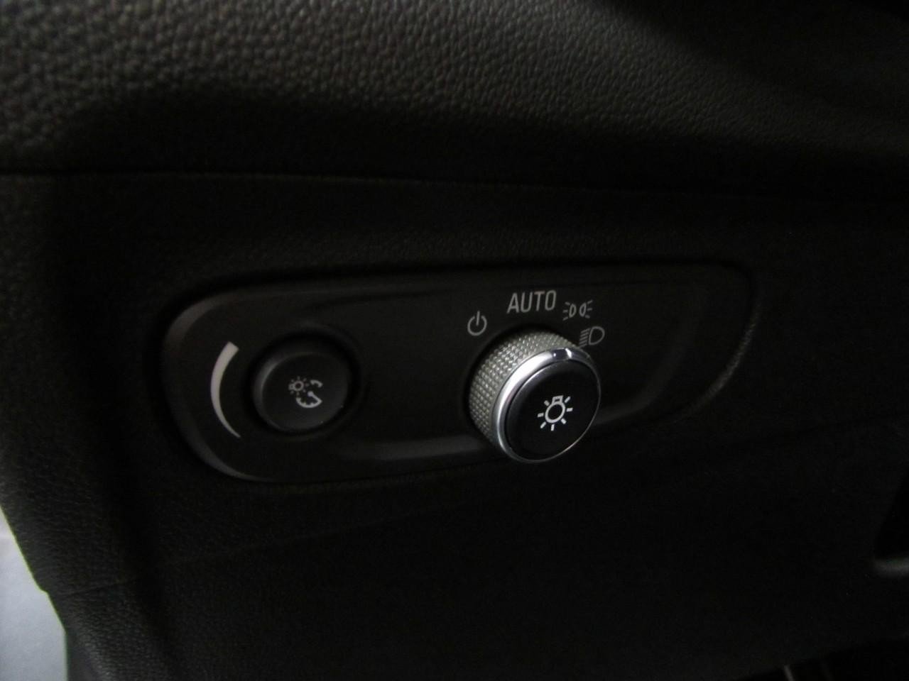 Used 2023 Buick Envision Preferred w/ Sport Touring Package AWD/4WD image 22