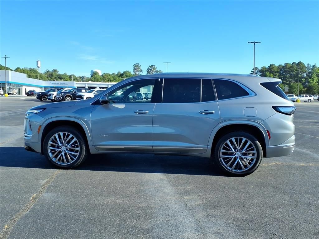 Used 2025 Buick Enclave Avenir w/ Trailering Package, 5000 lbs. FWD image 16