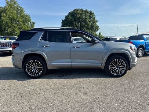 Used 2026 GMC Terrain Denali AWD/4WD image 8
