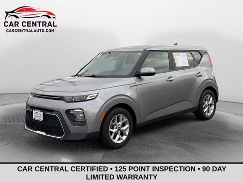 Used 2022 Kia Soul LX w/ Technology Package image 1