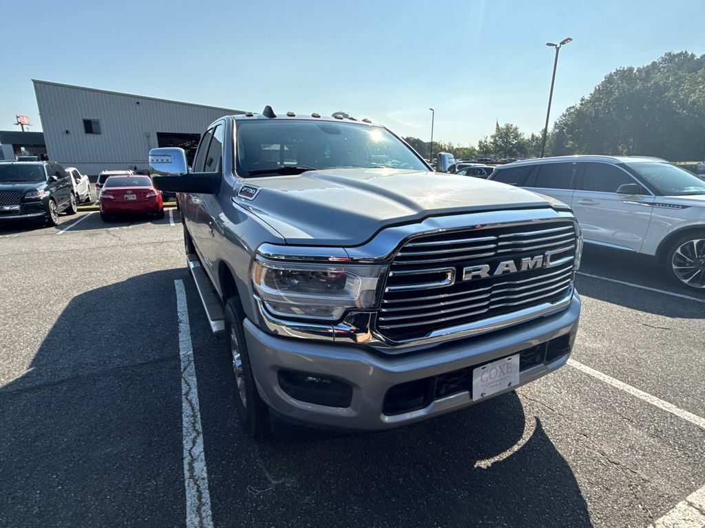 Used 2023 RAM 2500 Laramie AWD/4WD image 2