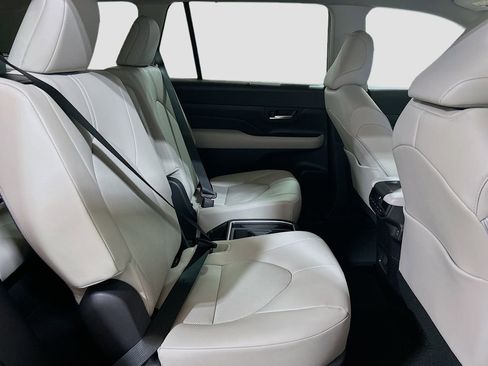 New 2026 Toyota Grand Highlander AWD image 27