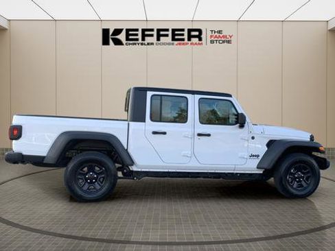 New 2026 Jeep Gladiator Sport image 6