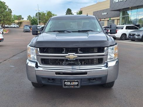 Used 2010 Chevrolet Silverado 2500 LT w/ Interior Plus Package AWD/4WD image 8