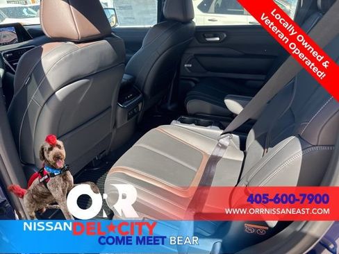 New 2025 Nissan Armada SL w/ Captain's Chari Seat Package image 11