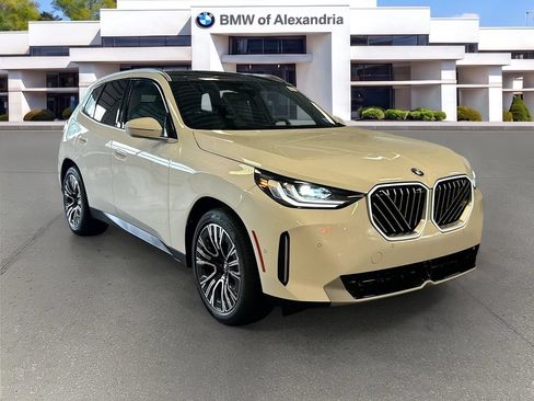 New 2026 BMW X3 xDrive30i w/ Convenience Package AWD/4WD image 3