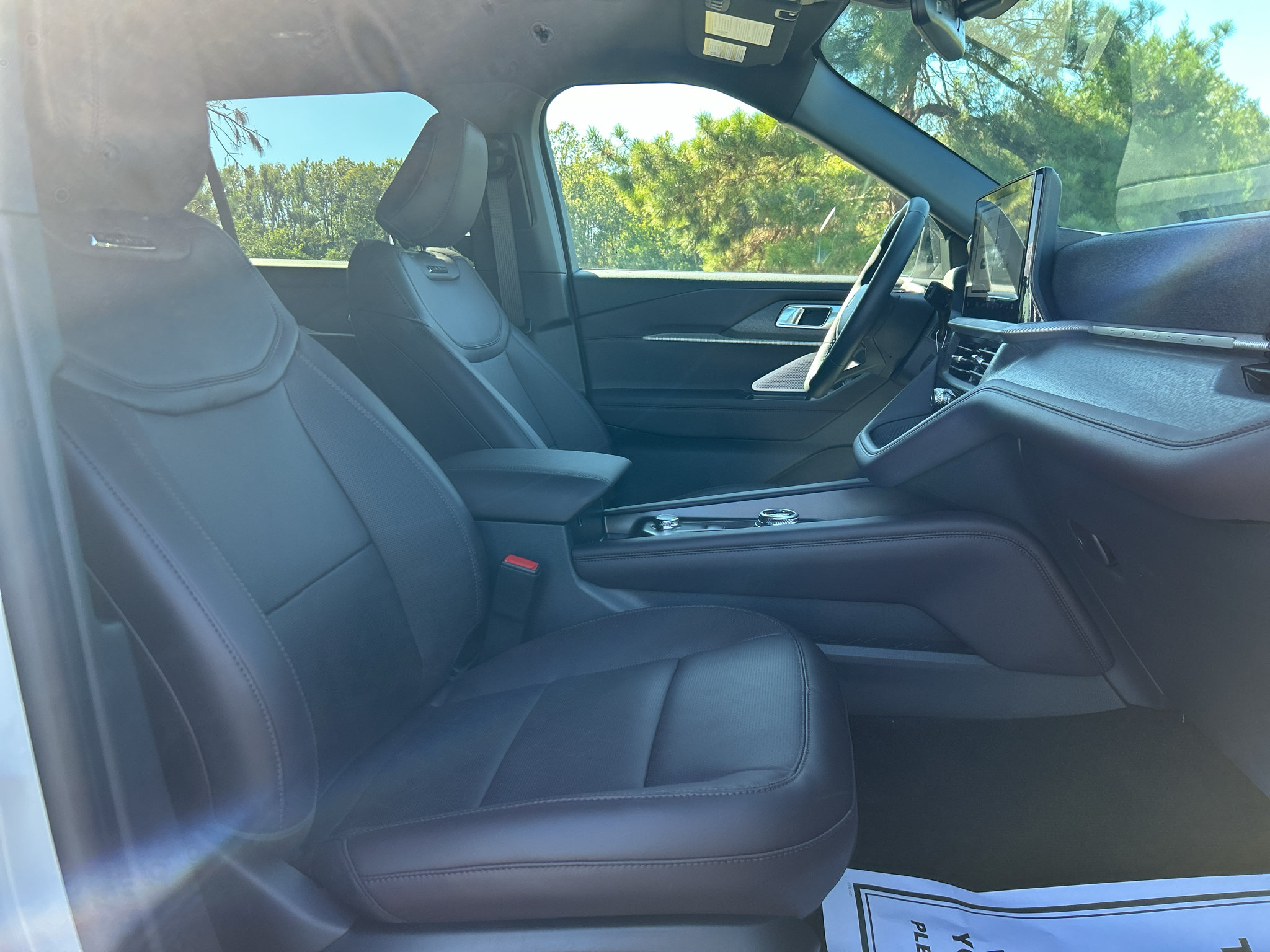 New 2027 Ford Explorer Platinum RWD image 10