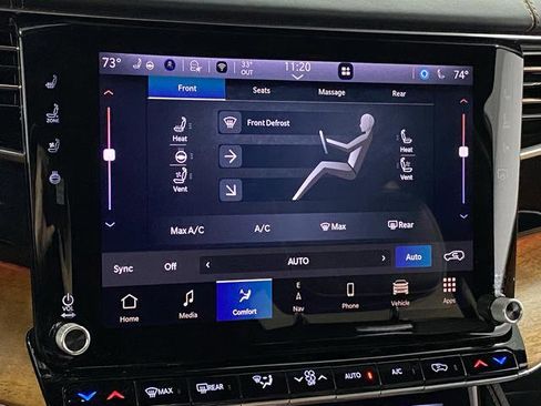 Used 2022 Jeep Grand Wagoneer Series III image 21