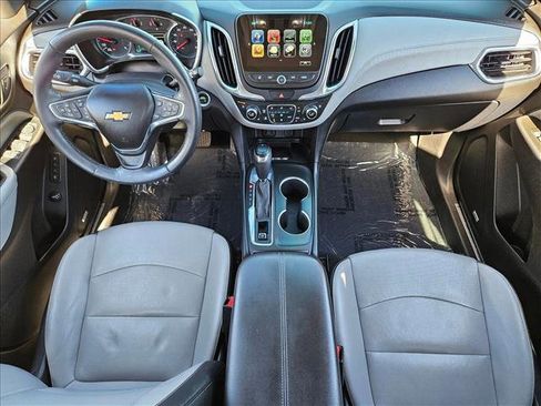 Used 2018 Chevrolet Equinox Premier image 16