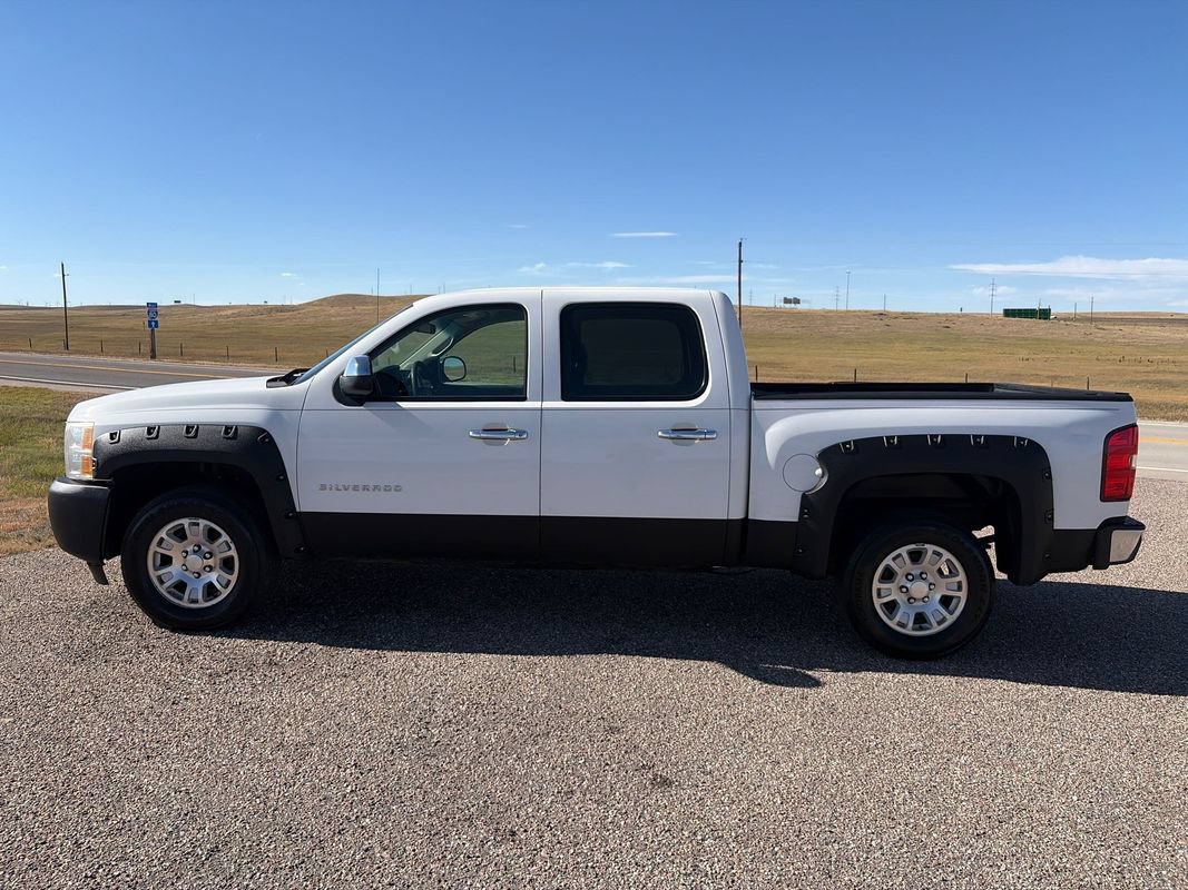 Used 2012 Chevrolet Silverado 1500 W/T w/ Skid Plate Package AWD/4WD image 2