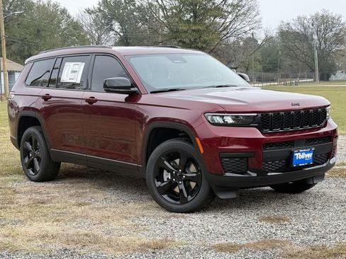 New 2025 Jeep Grand Cherokee L Altitude image 2