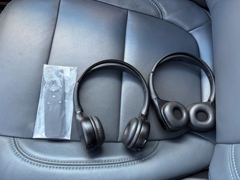 Used 2020 Chevrolet Traverse LT w/ LPO, 'HIT The Road' Package image 19