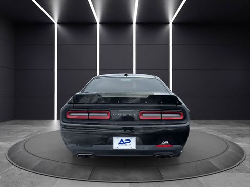Used 2017 Dodge Challenger R/T Scat Pack w/ Leather Interior Group image 5
